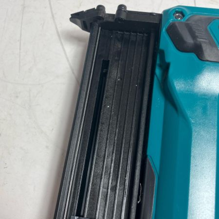 MAKITA マキタ 釘打ち機　程度A ケース付 コードレス式 35mm 18v FN350DZK