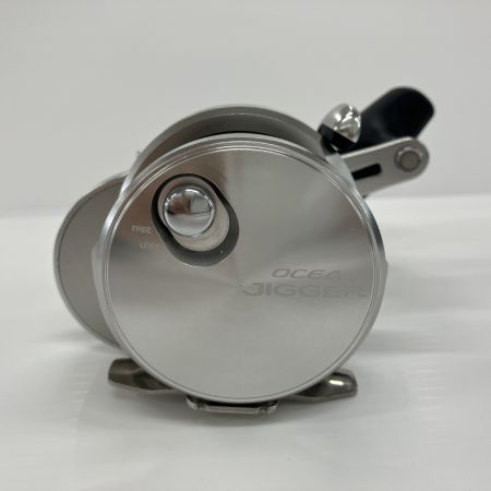 SHIMANO シマノ ベイトリール 17オシアジガー 2000NRHG 03671