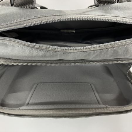 SIMMS 釣り用品 バッグ FLYWEIGHT HIP HYBRID SYSTEM グレー