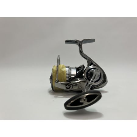 DAIWA ダイワ スピニングリール 18イグジスト LT3000S-CXH ソフトケース付 055719
