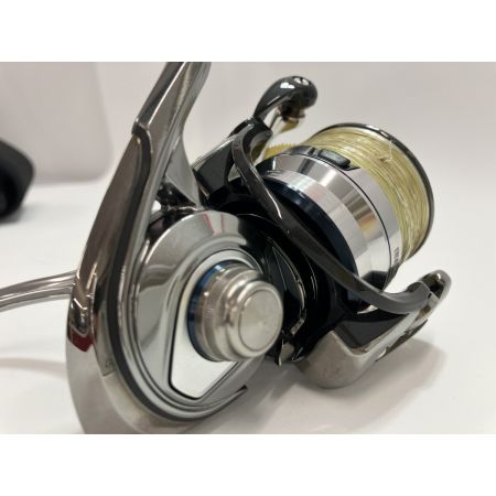 DAIWA ダイワ スピニングリール 18イグジスト LT3000S-CXH ソフトケース付 055719