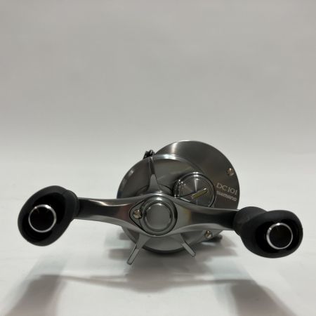 SHIMANO シマノ リール ベイトリール 20カルカッタコンクエストDC 101 04084
