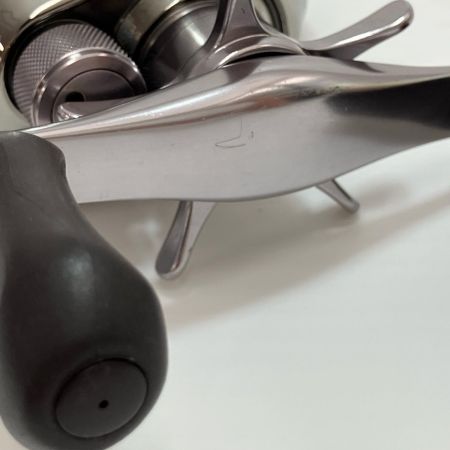 SHIMANO シマノ ベイトリール スコーピオンアンタレス RH220