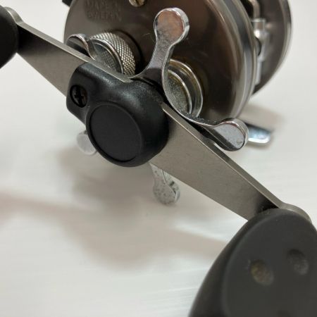 Abu Garcia アブガルシア 両軸リール ワイヤ-ストリッパ- 3500CS Rocket IAR シルバー