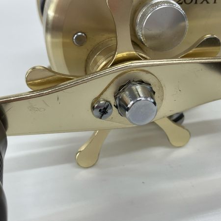 SHIMANO シマノ ベイトリール カルカッタ 201XT 本体のみ