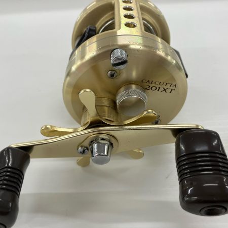 SHIMANO シマノ ベイトリール カルカッタ 201XT 本体のみ