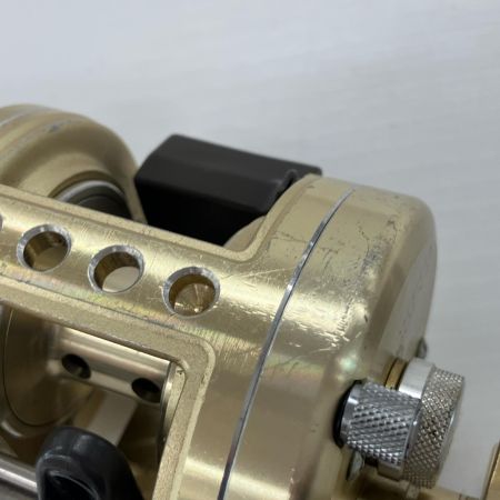 SHIMANO シマノ ベイトリール カルカッタ 201XT 本体のみ
