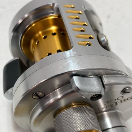 SHIMANO シマノ ベイトリール 10オシアカルカッタコンクエスト 300J-HG 02603 本体のみ