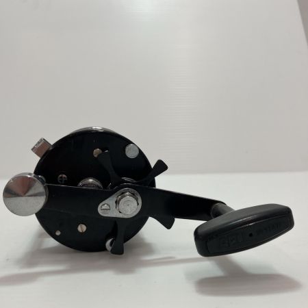 Abu Garcia アブガルシア リール ベイトリール ｱﾝﾊﾞｻﾀﾞｰ 7000C