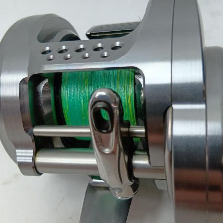 SHIMANO シマノ ベイトリール  03676 17カルカッタコンクエスト BFS HG-L 