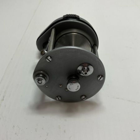 フルーガー リール ベイトリール  ｼｭｰﾌﾟﾘｰﾑ ｼﾞｬﾝﾋﾟﾝｸﾞﾊﾞｽ