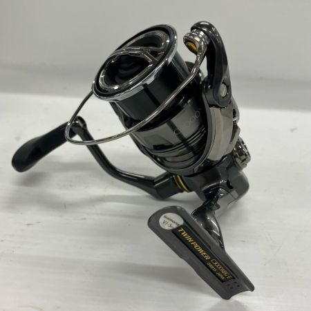 SHIMANO シマノ リール スピニングリール 24ツインパワー C3000MHG 046819 箱付