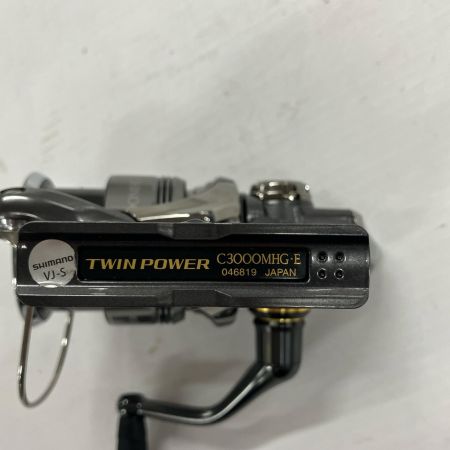 SHIMANO シマノ リール スピニングリール 24ツインパワー C3000MHG 046819 箱付