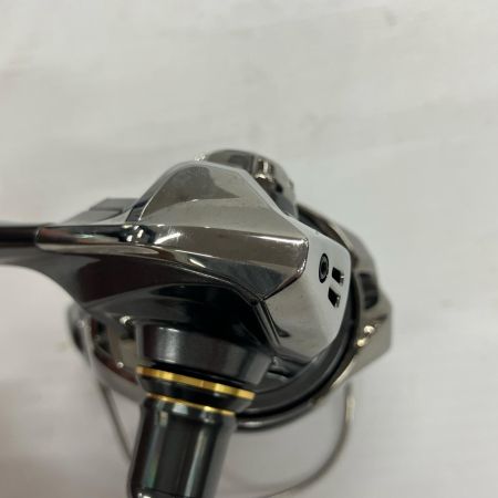SHIMANO シマノ リール スピニングリール 24ツインパワー C3000MHG 046819 箱付