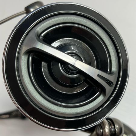 SHIMANO シマノ スピニングリール 22ステラ C5000XG 043979