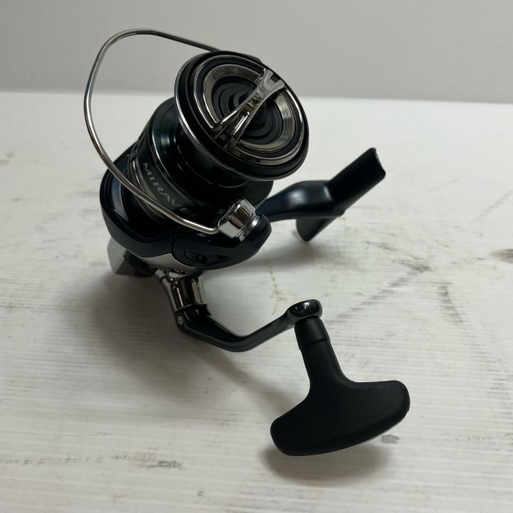 未使用品　SHIMANO　シマノ　ミラベル　C3000HG SHIMANO シマノ/スピニングリール/ミラベル/22 MIRAVEL C3000HG