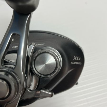 SHIMANO シマノ ベイトリール  044662