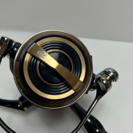 DAIWA ダイワ スピニングリール 20ソルティガ10000  272766