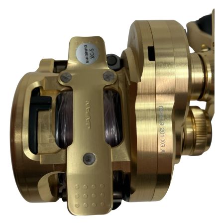 SHIMANO シマノ ベイトリール　カルカッタコンクエスト201XG 使用感有 程度B 044419