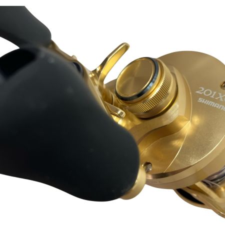 SHIMANO シマノ ベイトリール　カルカッタコンクエスト201XG 使用感有 程度B 044419