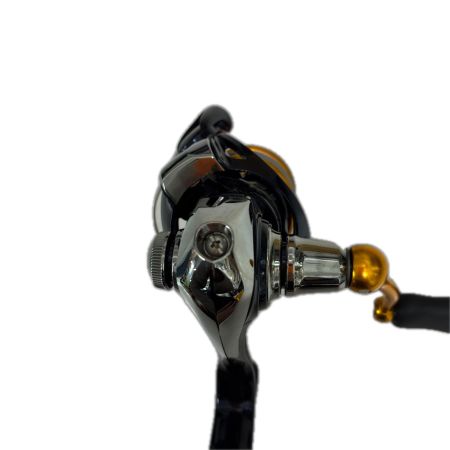 DAIWA ダイワ 釣り用品 リール スピニングリール 24レブロス LT2000S  00066601 (399176)