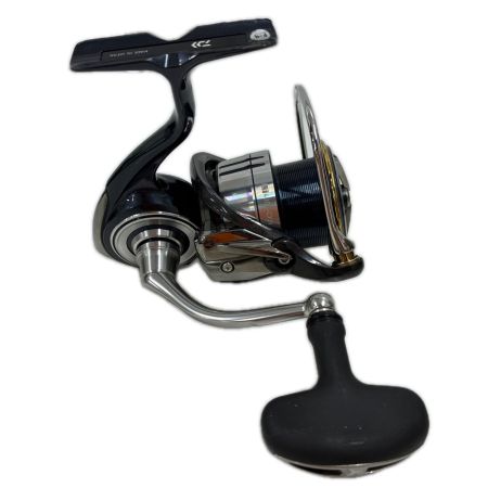 DAIWA ダイワ 釣り用品 リール スピニングリール 19セルテートLT4000CXH 程度B 00060053