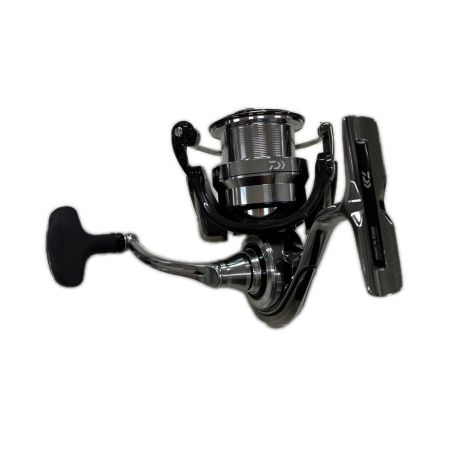 DAIWA ダイワ 釣り用品 リール 18イグジスト LT3000S-CXH 程度A ソフトケース付 055719