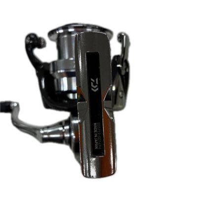 DAIWA ダイワ 釣り用品 リール 18イグジスト LT3000S-CXH 程度A ソフトケース付 055719