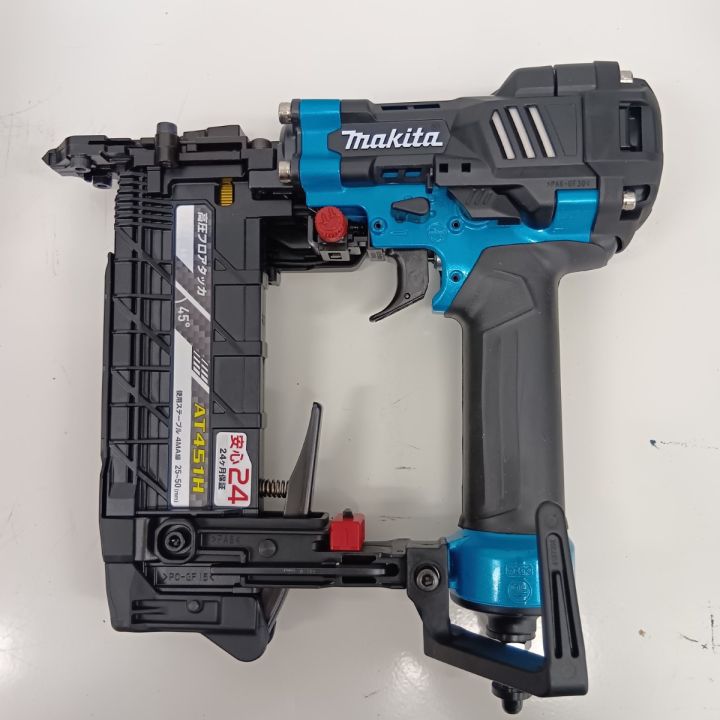 Makita エアータッカー AT451H 45° ジャンク品Makita AT451H Makita エアータッカー AT451H 45° ジャンク品Makita AT451H