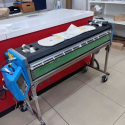 極東産機 ﾌﾟﾗｲﾑ ﾚﾎﾞｱｯﾌﾟ 【引取限定】大型機械 糊付け機 程度B コード式 通電確認OK Bランク