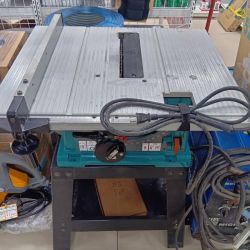 MAKITA マキタ 2703 グリーン 【店頭引取限定】切断工具 丸のこ盤　程度B 付属品完備 コード式 100v 15Ah 10.9 202047A キズ有 固定台のボルト２本なし Bランク