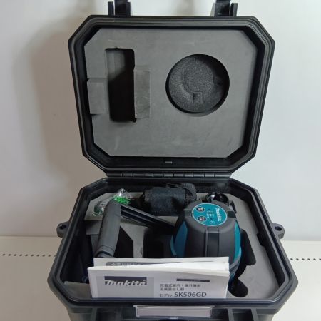 MAKITA マキタ レーザー墨出し器 SK210GD ブルー 未使用品(S) 付属品完備 コードレス式 1.5V 1801513