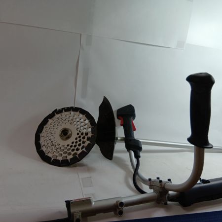 MAKITA マキタ 草刈機 MUR191UD 程度B 袋付 18v