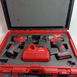 ミルウォーキーツール パワーパック M12 FPP2A2-5252P レッド 未使用品(S) 付属品完備 Sランク