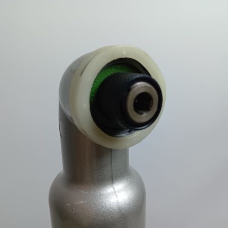 MAKITA マキタ アングルインパクトドライバ TL061DRG 充電器・充電池1個・ケース付 コードレス式 18v 6.0Ah