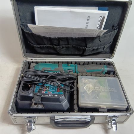 MAKITA マキタ インパクトドライバ  TD022D ブルー 程度C 充電器・充電池2個・ケース付 コードレス式 7.2v 1.5Ah 不明 キズ・ヨゴレ有