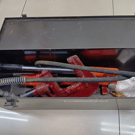 IKURA SEIKI CO.,LTD. 育良精機 IS-700HP レッド