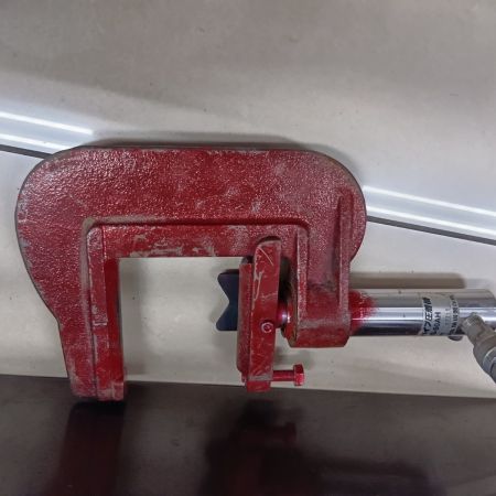 IKURA SEIKI CO.,LTD. 育良精機 IS-700HP レッド