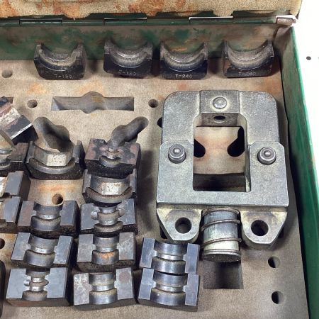 カクタス 【ジャンク品】電動油圧式圧着工具 EV-200L ブルー 14.4v
