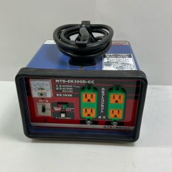 NICHIDO 工具 工具関連用品 変圧器  程度B 本体のみ コード式 200v 25020344 キズ・ヨゴレ有 NTB-EK300D ブルー Bランク