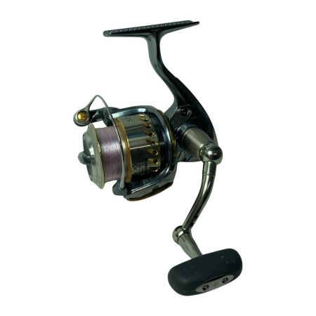 SHIMANO シマノ スピニングリール  039202 04ステラ C3000 本体のみ