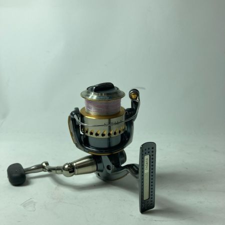 SHIMANO シマノ スピニングリール  039202 04ステラ C3000 本体のみ