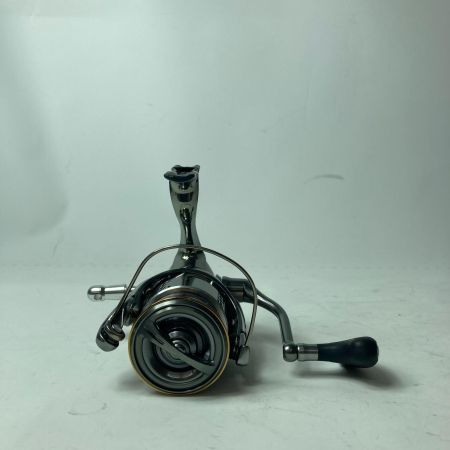 SHIMANO シマノ スピニングリール 03805 18ステラ C3000XG キズ有