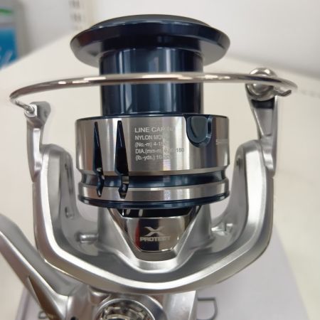 SHIMANO シマノ 04024 スピニングリール 19ストラディック 4000XG 美品 未使用品(S) 箱付