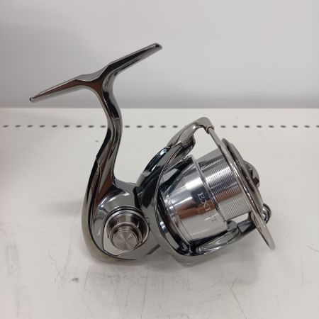DAIWA ダイワ 00061091 釣り用品 リール スピニングリール 22イグジスト LT-2000S-P 美品 程度A 箱付