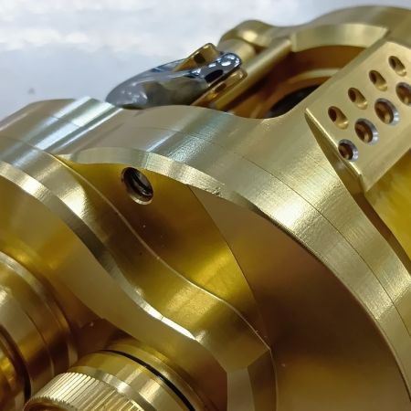 SHIMANO シマノ 044419 釣り用品 リール 両軸リール 22カルカッタコンクエスト 201XG キズ有 程度B