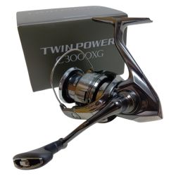 SHIMANO シマノ 046826 釣り用品 リール スピニングリール 24ツインパワーC3000XG 未使用 未使用品(S) 箱付 Sランク