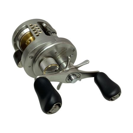 SHIMANO シマノ ベイトリール 03カルカッタコンクエスト200DC RH460