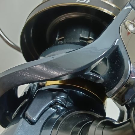 DAIWA ダイワ 00067005 (309097) 釣り用品 リール スピニングリール 21サーフベーシア 45 06PE 15PEスプール2個付 キズ有 程度AB 箱付 替えスプール付き