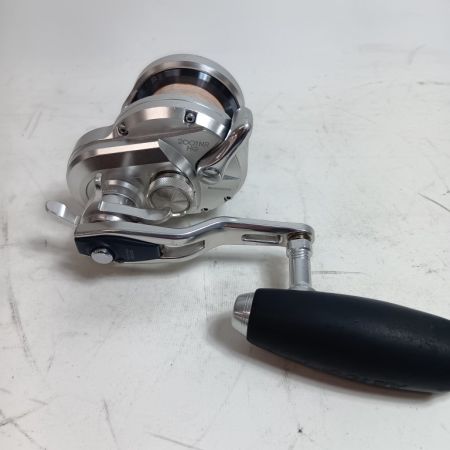 SHIMANO シマノ 03672 釣り用品 リール ベイトリール 17オシアジガー 2001NRHG キズ有 程度B